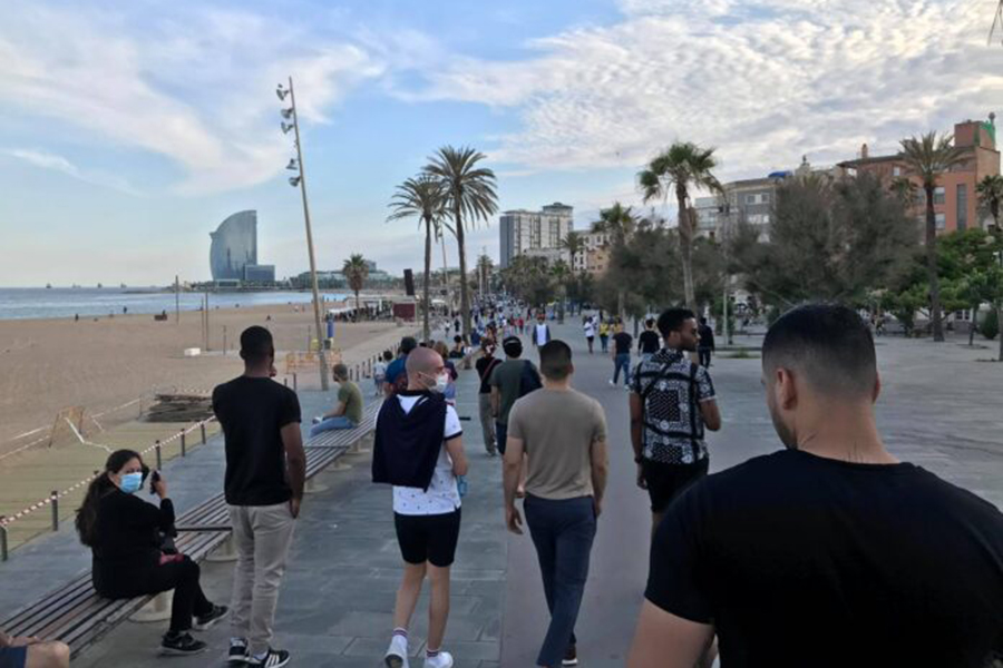 स्पेनमा घर बाहिर निस्किँदा मास्क लगाउनु नपर्ने बार्सिलोना